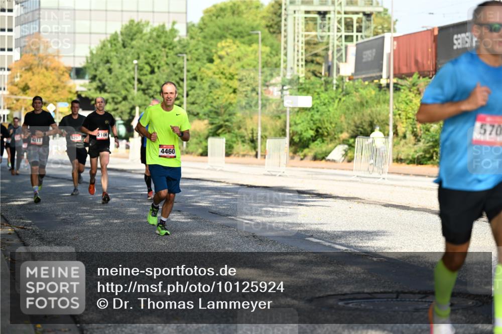 06.09.2026 - CURREX Alsterlauf Dr. Thomas Lammeyer http://msf.ph/oto/10125924 06.09.2026 09:44:13 Laufen 5297, 4311, 2106, 4460, 570 meine-sportfotos.de