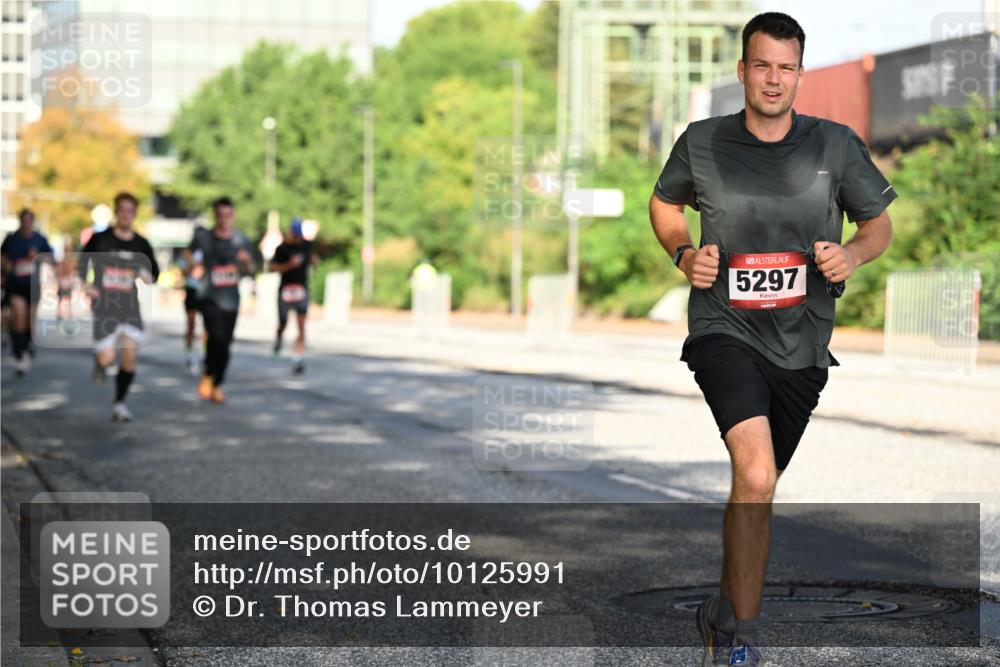 06.09.2026 - CURREX Alsterlauf Dr. Thomas Lammeyer http://msf.ph/oto/10125991 06.09.2026 09:44:19 Laufen 5297 meine-sportfotos.de