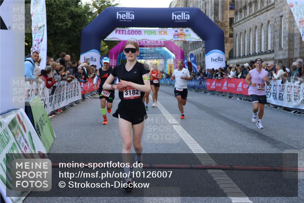06.09.2026 - CURREX Alsterlauf Strokosch-Dieckow http://msf.ph/oto/10126007 06.09.2026 09:46:30 Ziel 2563, 2683, 2752, 3132, 3182, 4183, 4619, 4663, 6109, 6224 meine-sportfotos.de