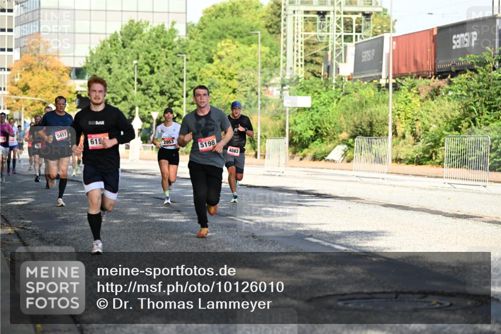 06.09.2026 - CURREX Alsterlauf Dr. Thomas Lammeyer http://msf.ph/oto/10126010 06.09.2026 09:44:22 Laufen 5417, 615, 2953, 5198, 4863 meine-sportfotos.de