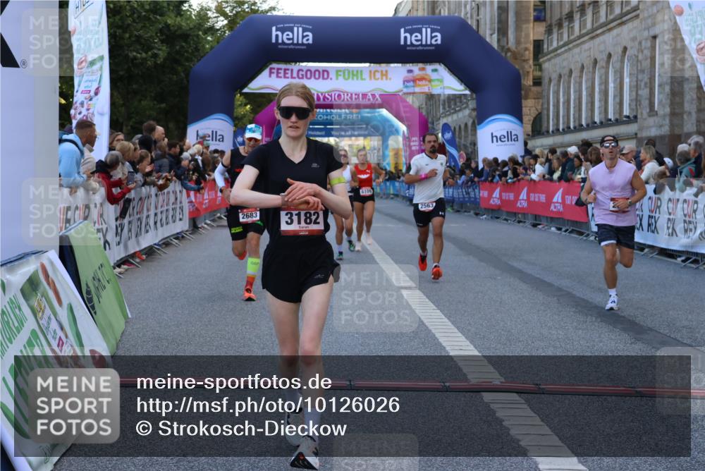 06.09.2026 - CURREX Alsterlauf Strokosch-Dieckow http://msf.ph/oto/10126026 06.09.2026 09:46:30 Ziel 2563, 2683, 2752, 3132, 3182, 4183, 4619, 4663, 6109, 6224 meine-sportfotos.de