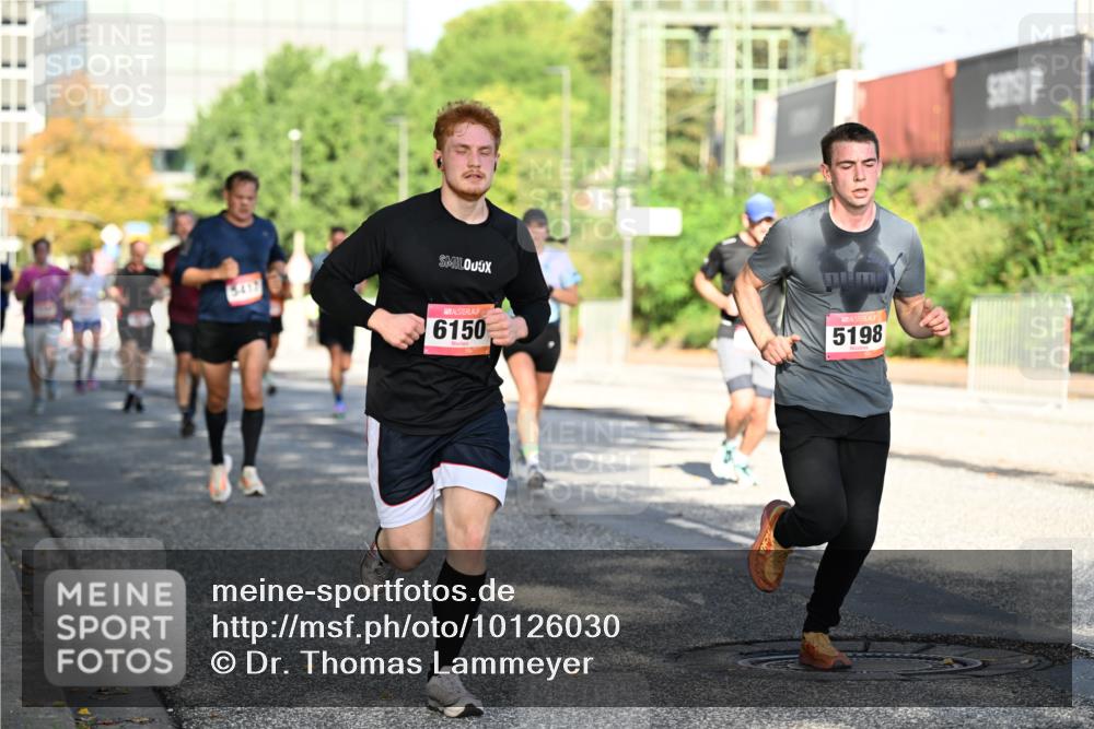 06.09.2026 - CURREX Alsterlauf Dr. Thomas Lammeyer http://msf.ph/oto/10126030 06.09.2026 09:44:24 Laufen 5417, 6150, 5198 meine-sportfotos.de
