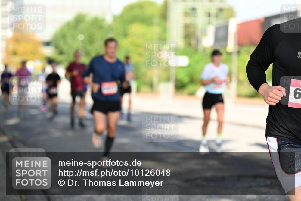 06.09.2026 - CURREX Alsterlauf Dr. Thomas Lammeyer http://msf.ph/oto/10126048 06.09.2026 09:44:25 Laufen 6 meine-sportfotos.de