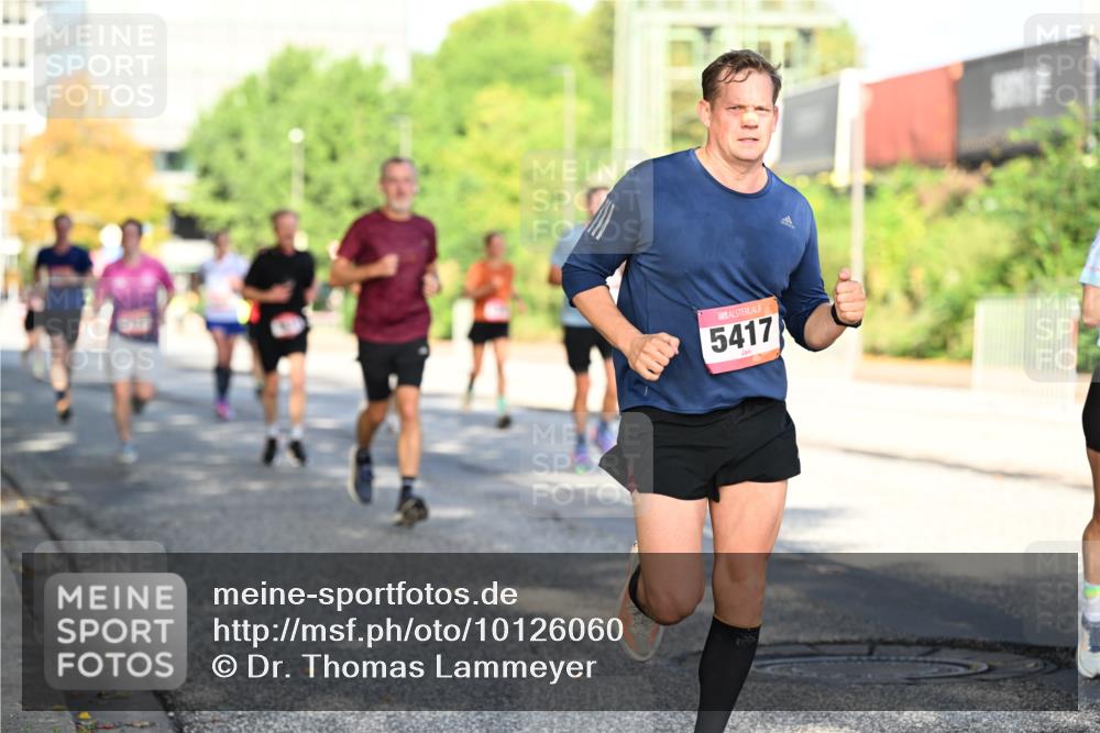 06.09.2026 - CURREX Alsterlauf Dr. Thomas Lammeyer http://msf.ph/oto/10126060 06.09.2026 09:44:27 Laufen 11, 5417 meine-sportfotos.de