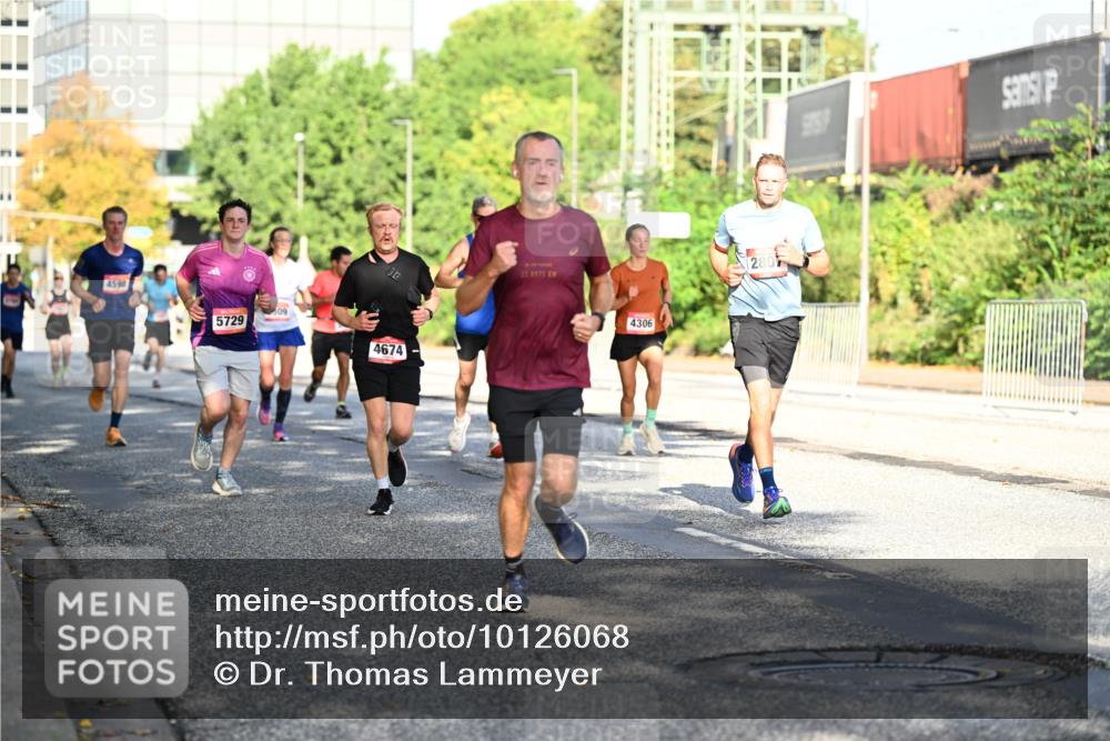 06.09.2026 - CURREX Alsterlauf Dr. Thomas Lammeyer http://msf.ph/oto/10126068 06.09.2026 09:44:28 Laufen 4598, 5729, 4674, 21, 4975, 4306, 286 meine-sportfotos.de