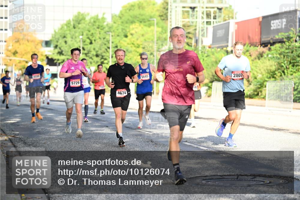 06.09.2026 - CURREX Alsterlauf Dr. Thomas Lammeyer http://msf.ph/oto/10126074 06.09.2026 09:44:28 Laufen 4598, 5729, 09, 4674, 5645, 21, 1995, 06, 2807 meine-sportfotos.de