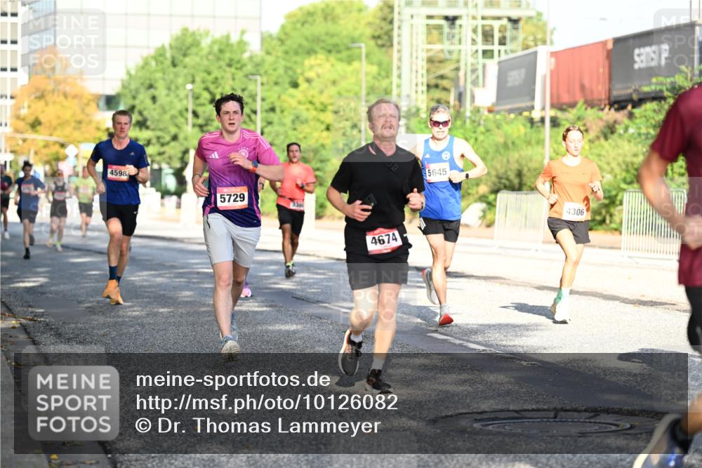 06.09.2026 - CURREX Alsterlauf Dr. Thomas Lammeyer http://msf.ph/oto/10126082 06.09.2026 09:44:30 Laufen 4598, 5729, 4674, 5645, 4306 meine-sportfotos.de