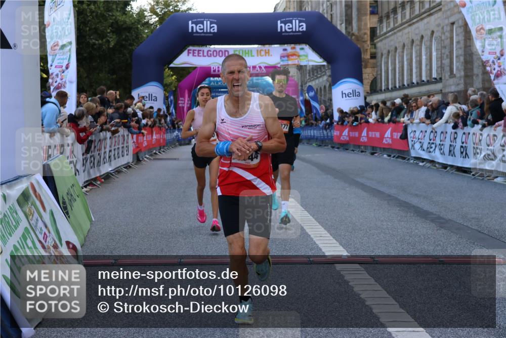 06.09.2026 - CURREX Alsterlauf Strokosch-Dieckow http://msf.ph/oto/10126098 06.09.2026 09:46:40 Ziel 2556, 3617, 4663, 4877, 5430, 5544, 6109 meine-sportfotos.de