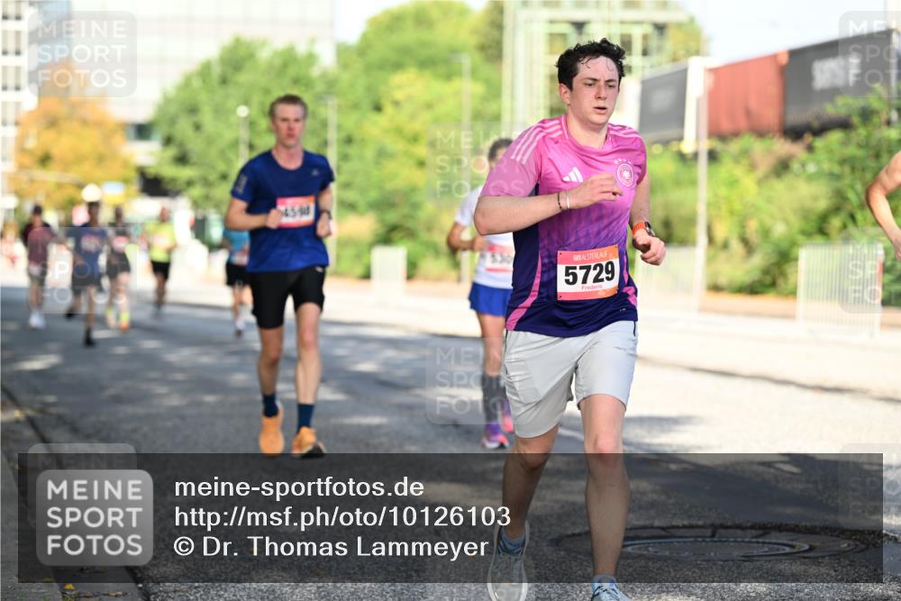 06.09.2026 - CURREX Alsterlauf Dr. Thomas Lammeyer http://msf.ph/oto/10126103 06.09.2026 09:44:31 Laufen 4540, 5729 meine-sportfotos.de