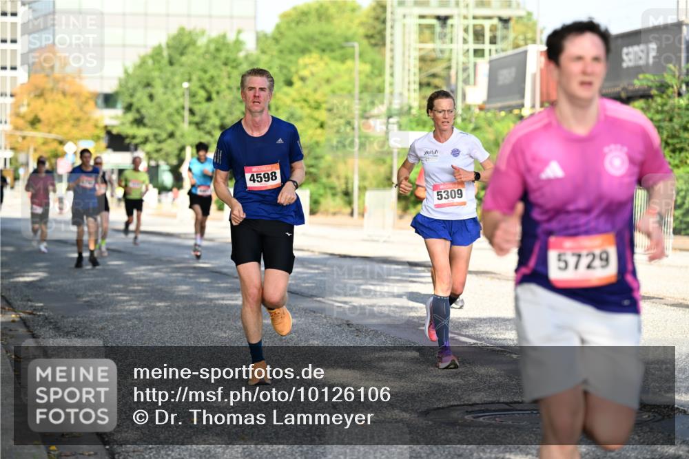 06.09.2026 - CURREX Alsterlauf Dr. Thomas Lammeyer http://msf.ph/oto/10126106 06.09.2026 09:44:32 Laufen 4598, 5309, 5729 meine-sportfotos.de