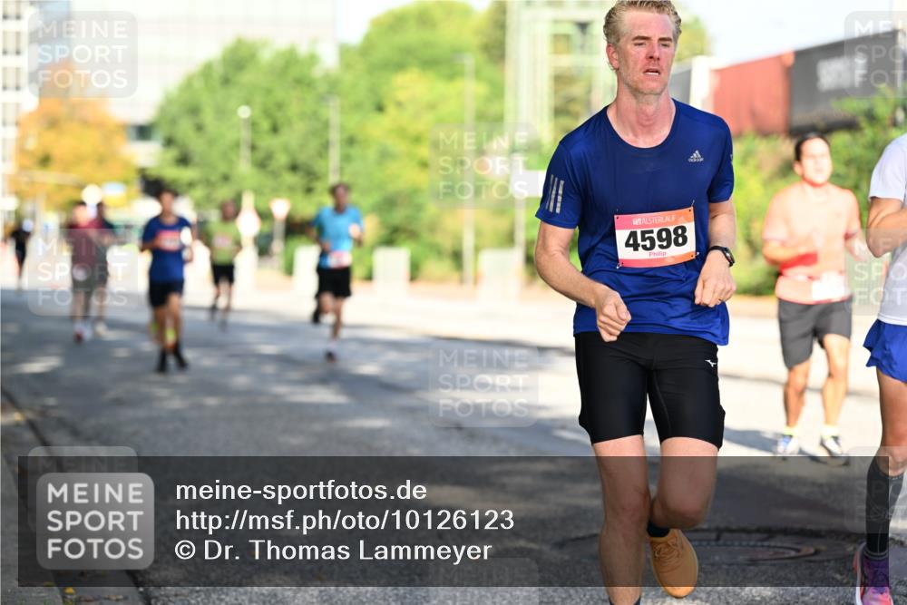 06.09.2026 - CURREX Alsterlauf Dr. Thomas Lammeyer http://msf.ph/oto/10126123 06.09.2026 09:44:33 Laufen 4598 meine-sportfotos.de