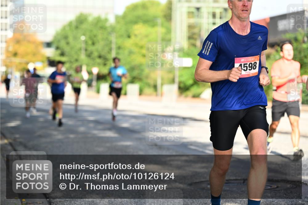 06.09.2026 - CURREX Alsterlauf Dr. Thomas Lammeyer http://msf.ph/oto/10126124 06.09.2026 09:44:34 Laufen 4598 meine-sportfotos.de