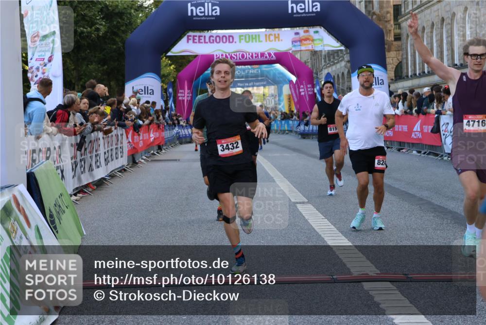 06.09.2026 - CURREX Alsterlauf Strokosch-Dieckow http://msf.ph/oto/10126138 06.09.2026 09:46:46 Ziel 2556, 3432, 3617, 4716, 4877, 4890, 5430, 5544, 8092, 8249 meine-sportfotos.de