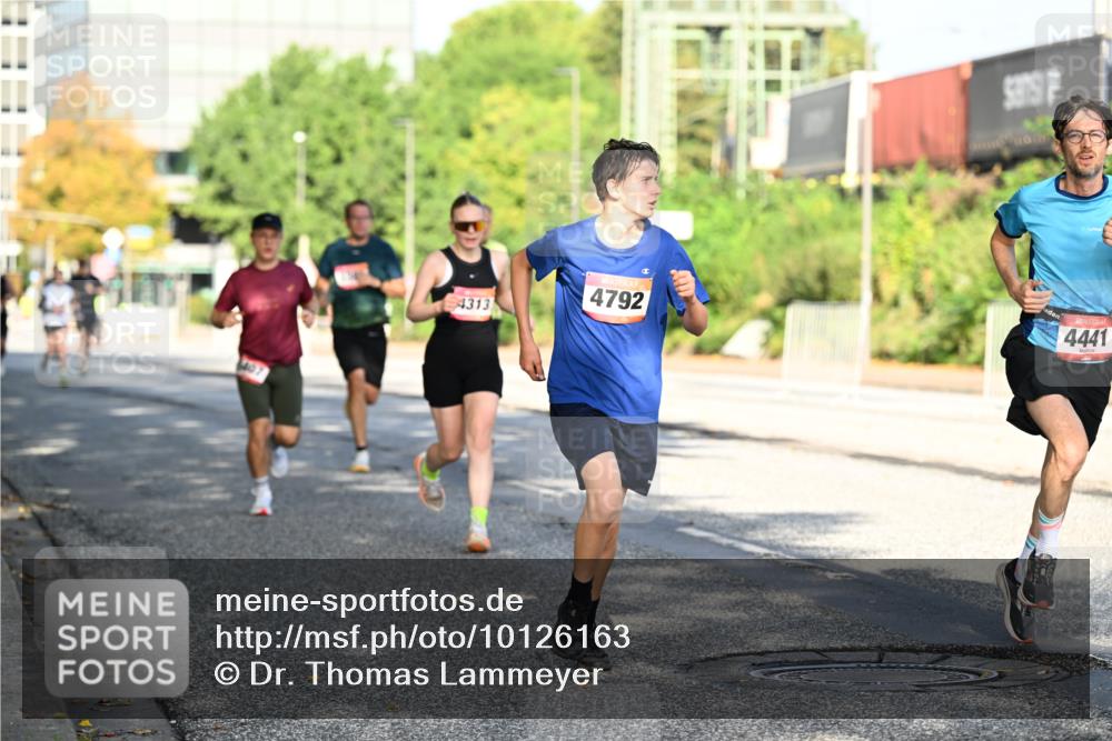 06.09.2026 - CURREX Alsterlauf Dr. Thomas Lammeyer http://msf.ph/oto/10126163 06.09.2026 09:44:37 Laufen 4313, 4792, 4441 meine-sportfotos.de