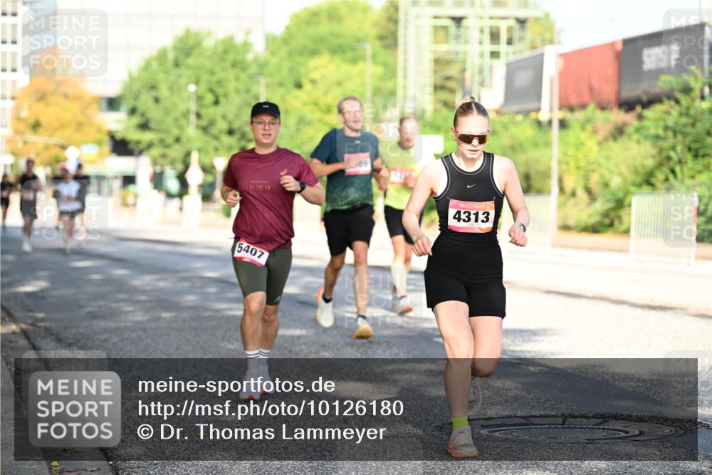06.09.2026 - CURREX Alsterlauf Dr. Thomas Lammeyer http://msf.ph/oto/10126180 06.09.2026 09:44:39 Laufen 42, 195, 4313, 5407 meine-sportfotos.de
