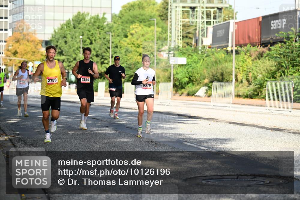 06.09.2026 - CURREX Alsterlauf Dr. Thomas Lammeyer http://msf.ph/oto/10126196 06.09.2026 09:44:46 Laufen 6228, 2759, 2850, 6378 meine-sportfotos.de