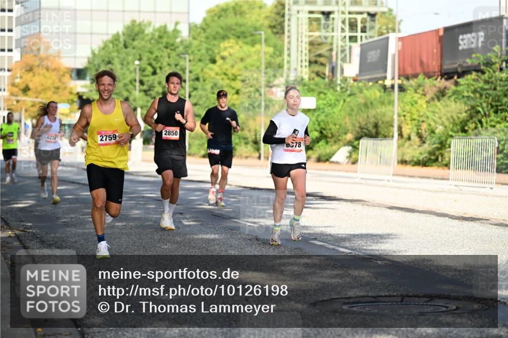 06.09.2026 - CURREX Alsterlauf Dr. Thomas Lammeyer http://msf.ph/oto/10126198 06.09.2026 09:44:47 Laufen 2850, 6221, 2759, 078 meine-sportfotos.de