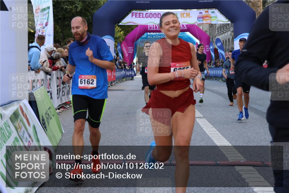 06.09.2026 - CURREX Alsterlauf Strokosch-Dieckow http://msf.ph/oto/10126202 06.09.2026 09:46:54 Ziel 2072, 3678, 4311, 4890, 5198, 5731, 6162, 6255, 8092, 8249 meine-sportfotos.de