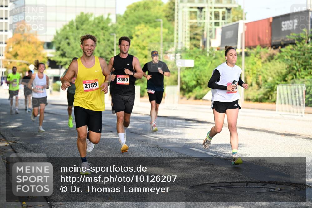 06.09.2026 - CURREX Alsterlauf Dr. Thomas Lammeyer http://msf.ph/oto/10126207 06.09.2026 09:44:48 Laufen 2759, 2850 meine-sportfotos.de