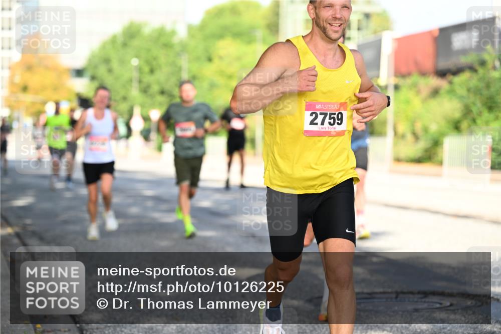 06.09.2026 - CURREX Alsterlauf Dr. Thomas Lammeyer http://msf.ph/oto/10126225 06.09.2026 09:44:49 Laufen 5, 2759 meine-sportfotos.de