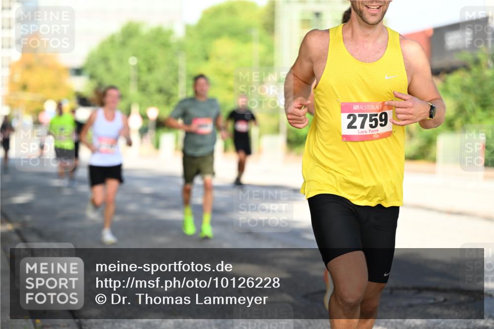 06.09.2026 - CURREX Alsterlauf Dr. Thomas Lammeyer http://msf.ph/oto/10126228 06.09.2026 09:44:50 Laufen 2759 meine-sportfotos.de