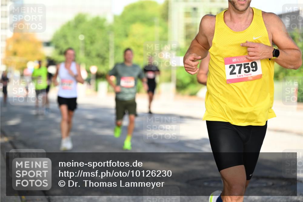 06.09.2026 - CURREX Alsterlauf Dr. Thomas Lammeyer http://msf.ph/oto/10126230 06.09.2026 09:44:50 Laufen 2759 meine-sportfotos.de