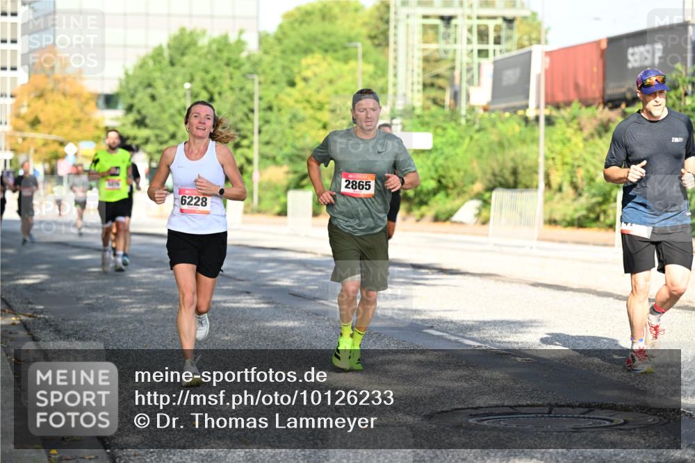 06.09.2026 - CURREX Alsterlauf Dr. Thomas Lammeyer http://msf.ph/oto/10126233 06.09.2026 09:44:51 Laufen 6228, 2865 meine-sportfotos.de