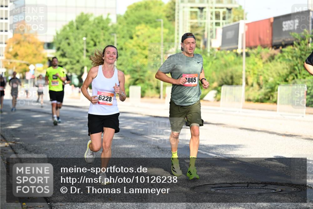 06.09.2026 - CURREX Alsterlauf Dr. Thomas Lammeyer http://msf.ph/oto/10126238 06.09.2026 09:44:51 Laufen 6228, 865 meine-sportfotos.de