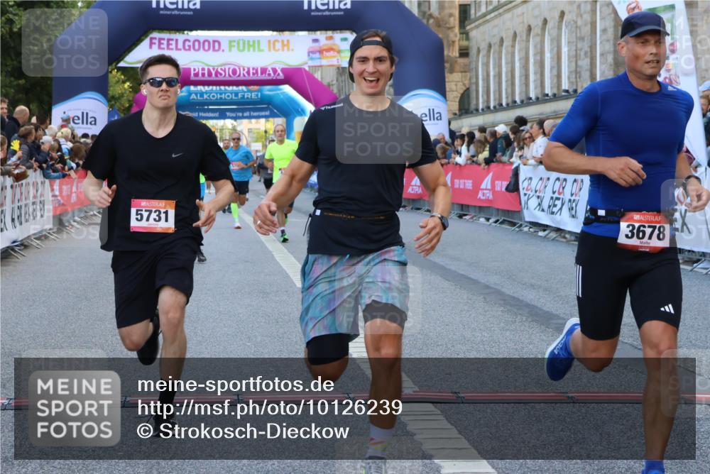 06.09.2026 - CURREX Alsterlauf Strokosch-Dieckow http://msf.ph/oto/10126239 06.09.2026 09:46:56 Ziel 2072, 3678, 4311, 4460, 5198, 5705, 5731, 6162, 6255 meine-sportfotos.de
