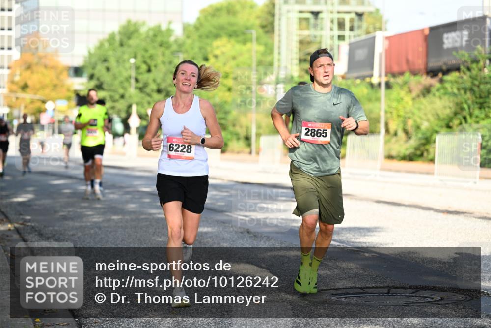 06.09.2026 - CURREX Alsterlauf Dr. Thomas Lammeyer http://msf.ph/oto/10126242 06.09.2026 09:44:51 Laufen 6228, 2865 meine-sportfotos.de