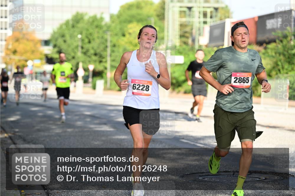 06.09.2026 - CURREX Alsterlauf Dr. Thomas Lammeyer http://msf.ph/oto/10126248 06.09.2026 09:44:52 Laufen 6228, 2865 meine-sportfotos.de