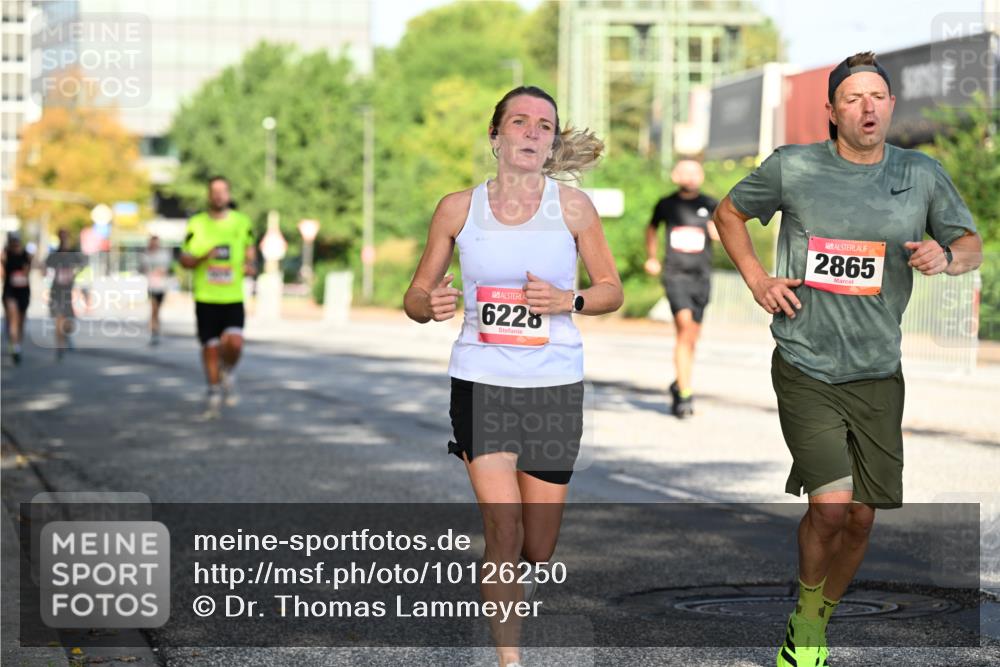 06.09.2026 - CURREX Alsterlauf Dr. Thomas Lammeyer http://msf.ph/oto/10126250 06.09.2026 09:44:52 Laufen 6228, 2865 meine-sportfotos.de