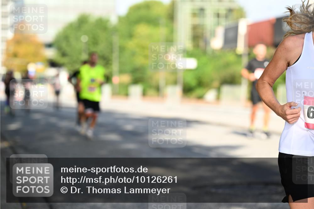 06.09.2026 - CURREX Alsterlauf Dr. Thomas Lammeyer http://msf.ph/oto/10126261 06.09.2026 09:44:53 Laufen 6 meine-sportfotos.de