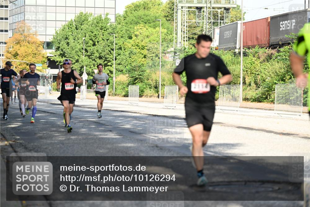 06.09.2026 - CURREX Alsterlauf Dr. Thomas Lammeyer http://msf.ph/oto/10126294 06.09.2026 09:44:57 Laufen 6262, 213, 2746, 8189, 5704, 5691 meine-sportfotos.de