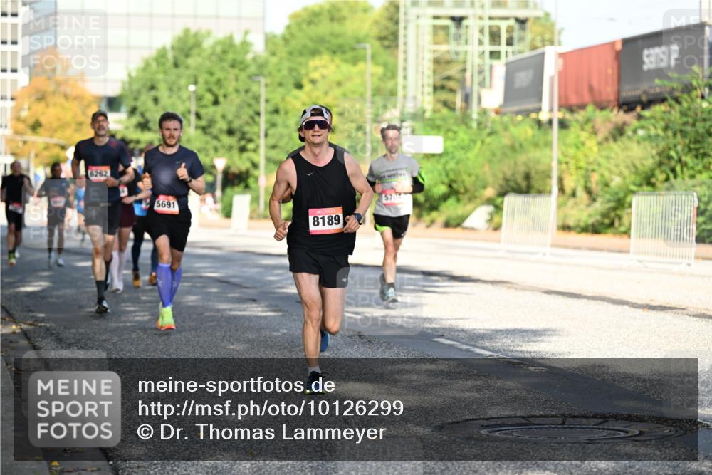 06.09.2026 - CURREX Alsterlauf Dr. Thomas Lammeyer http://msf.ph/oto/10126299 06.09.2026 09:45:00 Laufen 6262, 5691, 8189, 570 meine-sportfotos.de