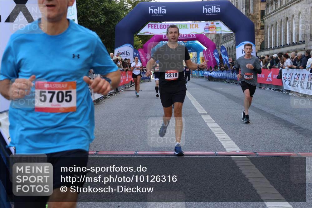 06.09.2026 - CURREX Alsterlauf Strokosch-Dieckow http://msf.ph/oto/10126316 06.09.2026 09:47:03 Ziel 2072, 2210, 2569, 2605, 4311, 4460, 5705, 5731, 6150, 8104, 8125 meine-sportfotos.de