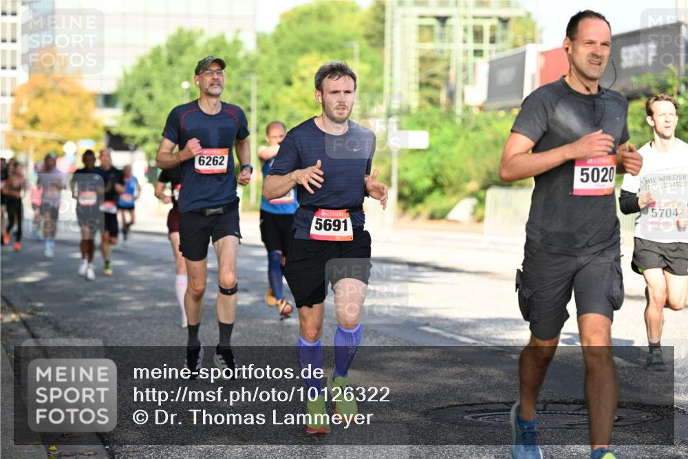 06.09.2026 - CURREX Alsterlauf Dr. Thomas Lammeyer http://msf.ph/oto/10126322 06.09.2026 09:45:02 Laufen 6262, 5691, 5020, 5704 meine-sportfotos.de
