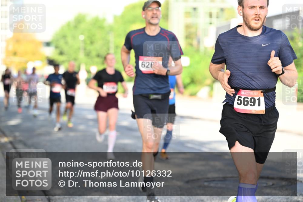 06.09.2026 - CURREX Alsterlauf Dr. Thomas Lammeyer http://msf.ph/oto/10126332 06.09.2026 09:45:03 Laufen 11, 626, 5691 meine-sportfotos.de