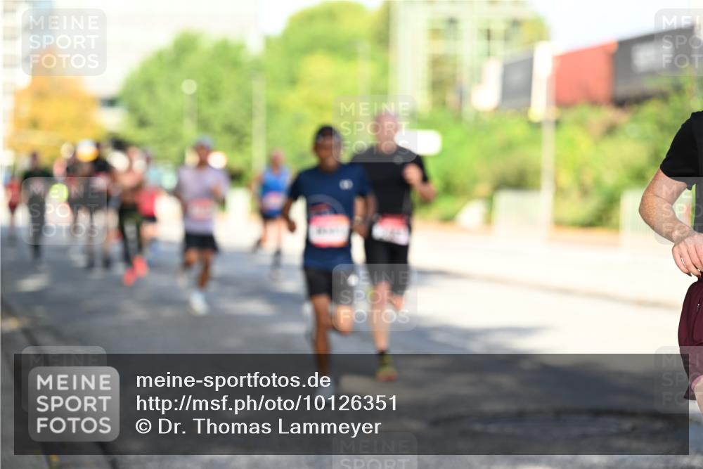 06.09.2026 - CURREX Alsterlauf Dr. Thomas Lammeyer http://msf.ph/oto/10126351 06.09.2026 09:45:06 Laufen  meine-sportfotos.de