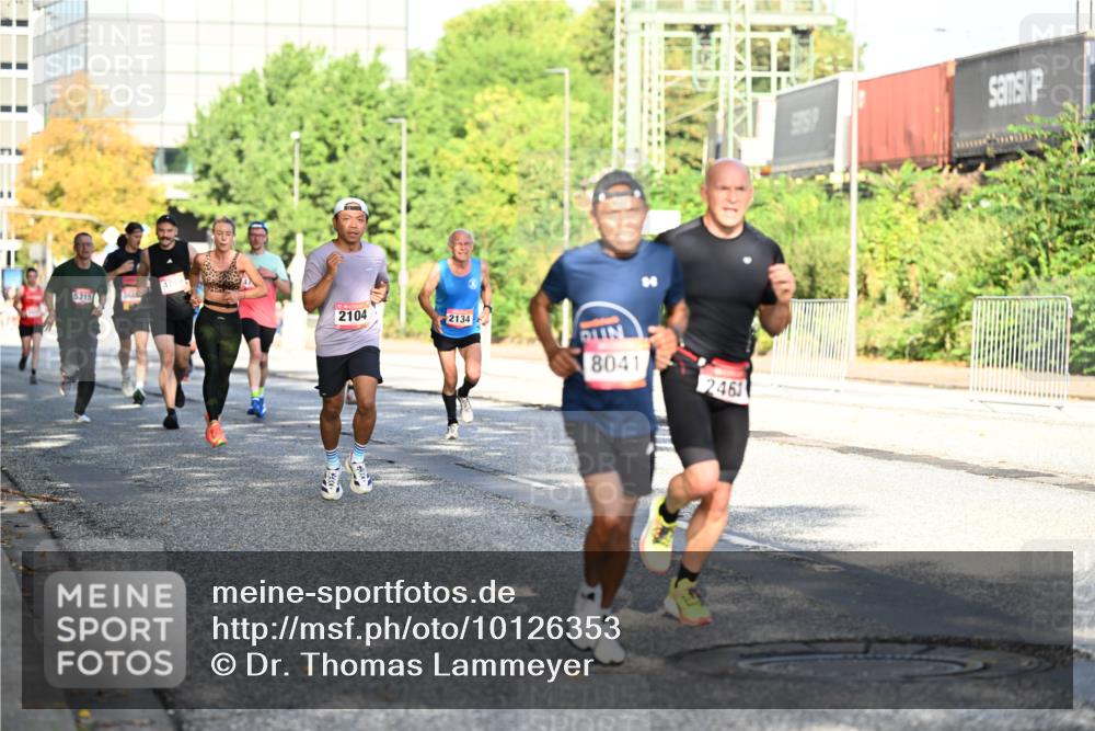 06.09.2026 - CURREX Alsterlauf Dr. Thomas Lammeyer http://msf.ph/oto/10126353 06.09.2026 09:45:06 Laufen 5315, 47, 2104, 2134, 8041, 2461 meine-sportfotos.de