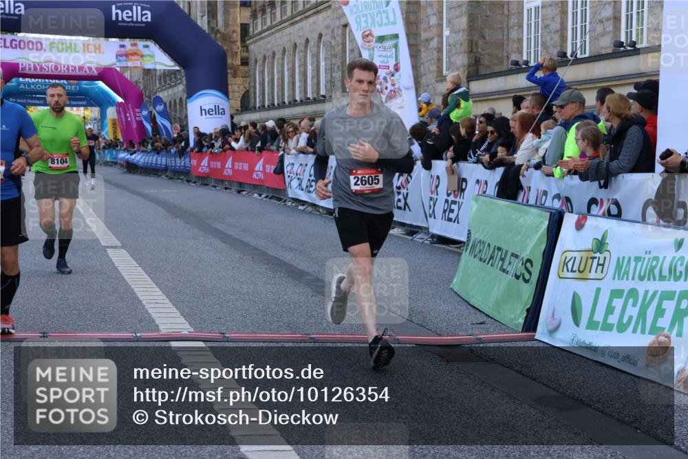 06.09.2026 - CURREX Alsterlauf Strokosch-Dieckow http://msf.ph/oto/10126354 06.09.2026 09:47:05 Ziel 2072, 2210, 2569, 2605, 4460, 5297, 5705, 6150, 8104, 8125 meine-sportfotos.de