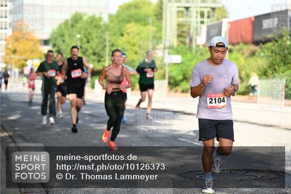 06.09.2026 - CURREX Alsterlauf Dr. Thomas Lammeyer http://msf.ph/oto/10126373 06.09.2026 09:45:09 Laufen 2104 meine-sportfotos.de