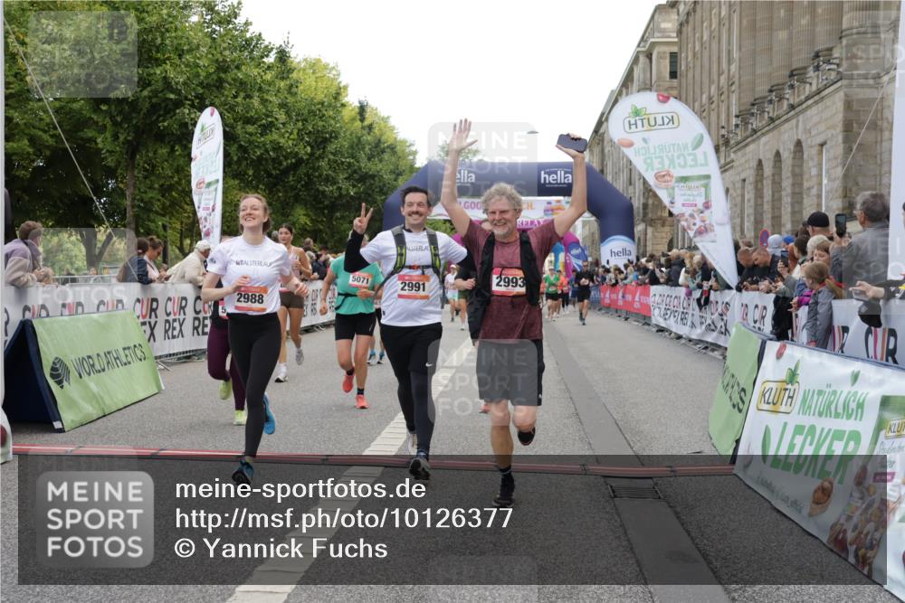 06.09.2026 - CURREX Alsterlauf Yannick Fuchs http://msf.ph/oto/10126377 06.09.2026 10:04:34 Ziel 2303, 2581, 2988, 2991, 2993, 3435, 3696, 3807, 4052, 4179, 4376, 4431, 4744, 4768, 5071, 5644, 5718, 5816, 6063 meine-sportfotos.de
