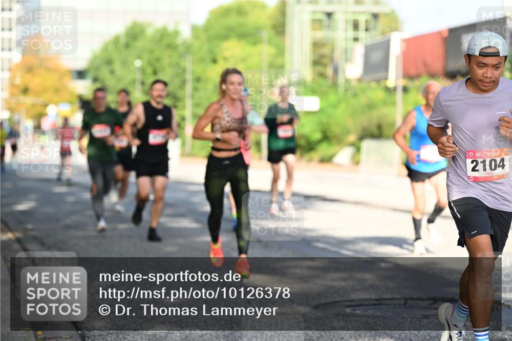 06.09.2026 - CURREX Alsterlauf Dr. Thomas Lammeyer http://msf.ph/oto/10126378 06.09.2026 09:45:10 Laufen 2104, 4 meine-sportfotos.de