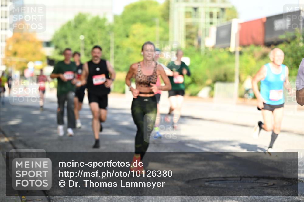 06.09.2026 - CURREX Alsterlauf Dr. Thomas Lammeyer http://msf.ph/oto/10126380 06.09.2026 09:45:10 Laufen  meine-sportfotos.de