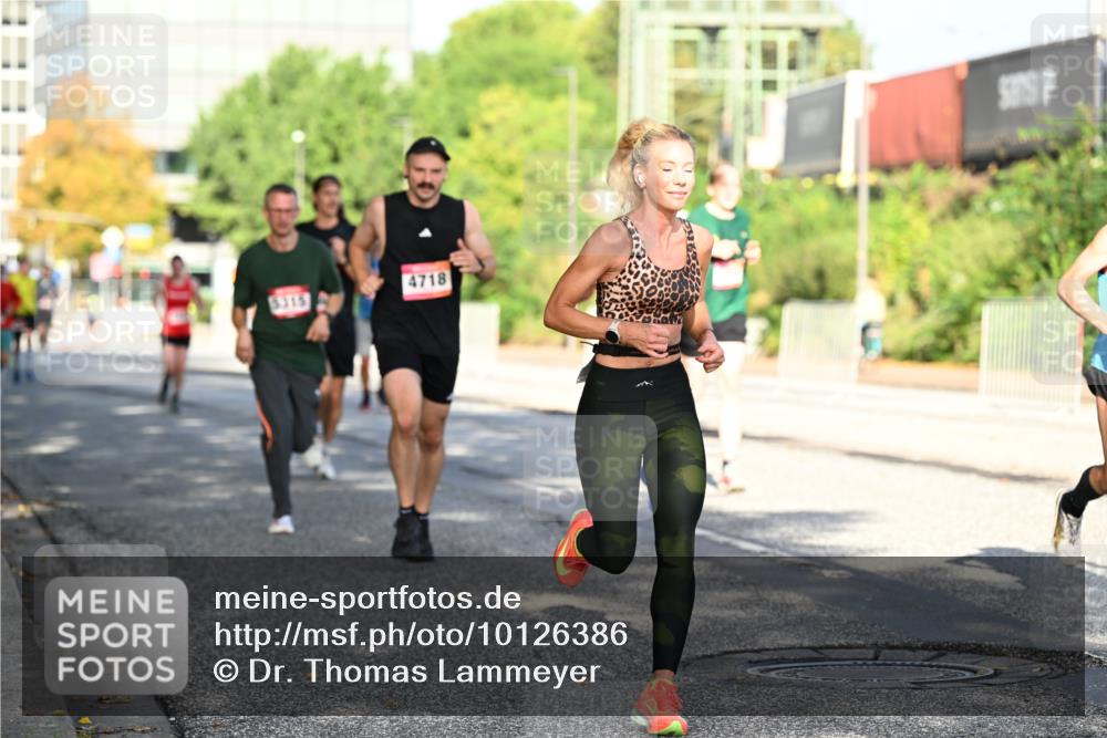 06.09.2026 - CURREX Alsterlauf Dr. Thomas Lammeyer http://msf.ph/oto/10126386 06.09.2026 09:45:11 Laufen 5315, 4718 meine-sportfotos.de