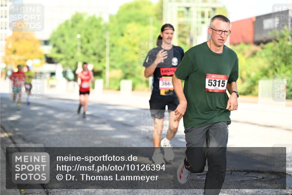 06.09.2026 - CURREX Alsterlauf Dr. Thomas Lammeyer http://msf.ph/oto/10126394 06.09.2026 09:45:13 Laufen 366, 5315 meine-sportfotos.de