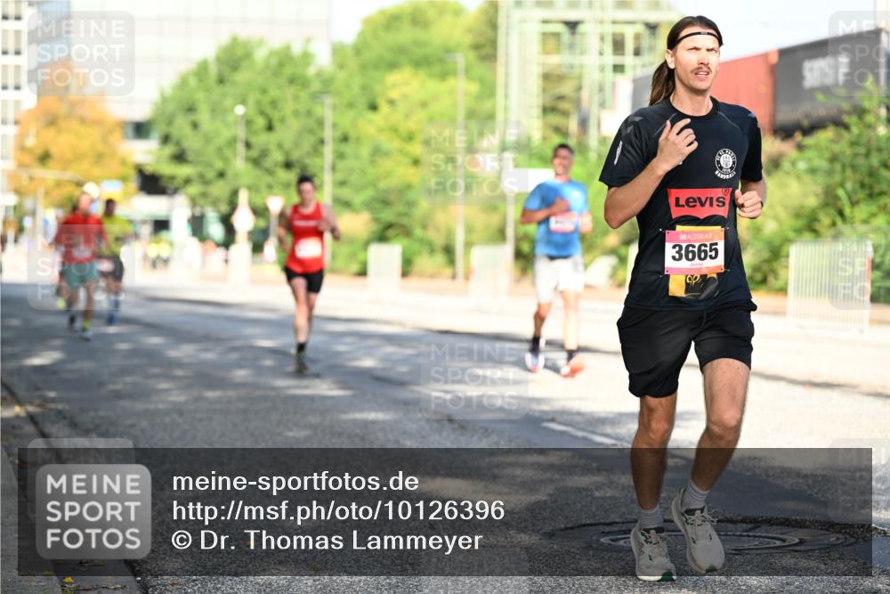 06.09.2026 - CURREX Alsterlauf Dr. Thomas Lammeyer http://msf.ph/oto/10126396 06.09.2026 09:45:14 Laufen 3665 meine-sportfotos.de