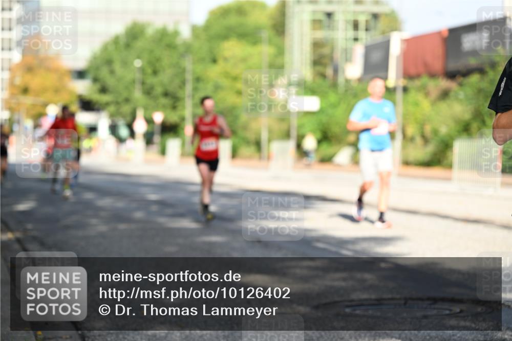06.09.2026 - CURREX Alsterlauf Dr. Thomas Lammeyer http://msf.ph/oto/10126402 06.09.2026 09:45:15 Laufen  meine-sportfotos.de
