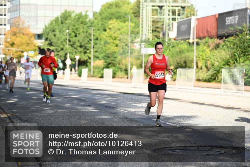 06.09.2026 - CURREX Alsterlauf Dr. Thomas Lammeyer http://msf.ph/oto/10126413 06.09.2026 09:45:16 Laufen 3847, 5932 meine-sportfotos.de